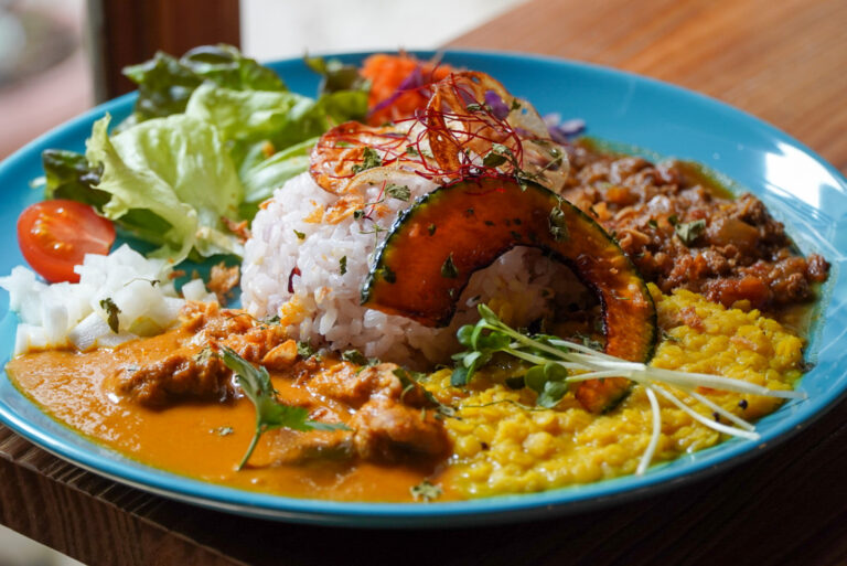 スパイスの向こうに、やさしさがあった。【bloom curry and coffee｜スパイスカレー】