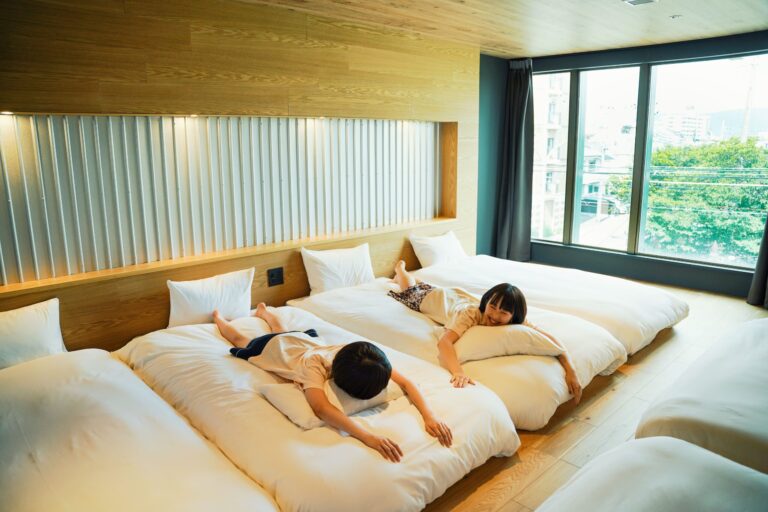 【泊まれる商店街で忘れられない春旅！】SEKAI HOTEL Fuse グループ旅行キャンペーン