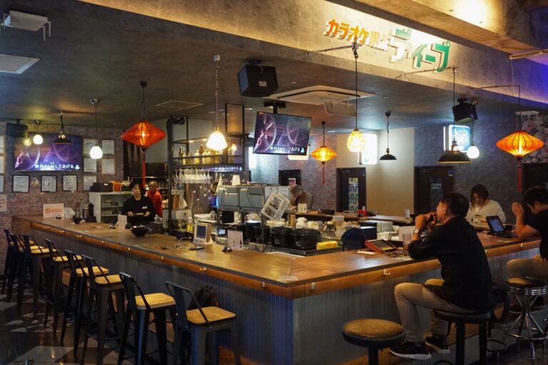 スナック未満、でもちょっと背伸び。【ジャンカラ ディープ布施店】