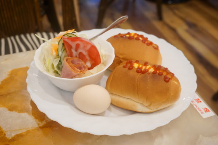 15時までモーニングで、早起きが苦手な人を待つ。【あめりか亭｜喫茶店】