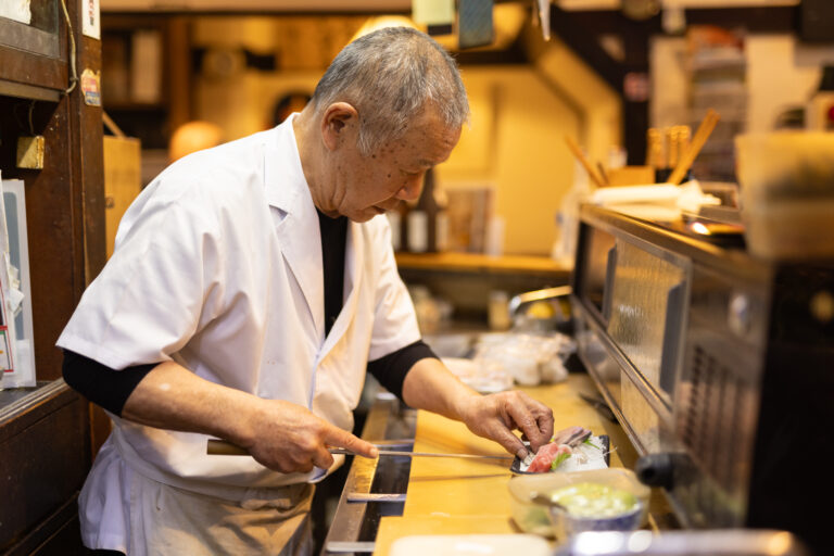 15時から一杯。高岡でひと足早く夜が始まる場所。【たかまさ｜居酒屋】