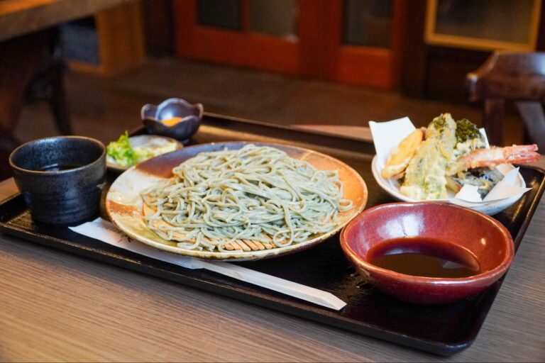 香る手打ち、百年の家のひと仕事。【手打ちそば庵｜蕎麦屋】